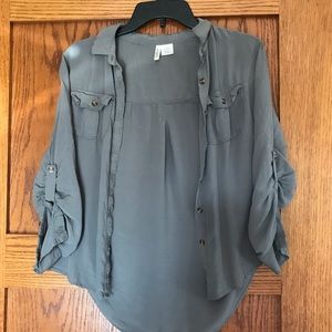 Passport button down